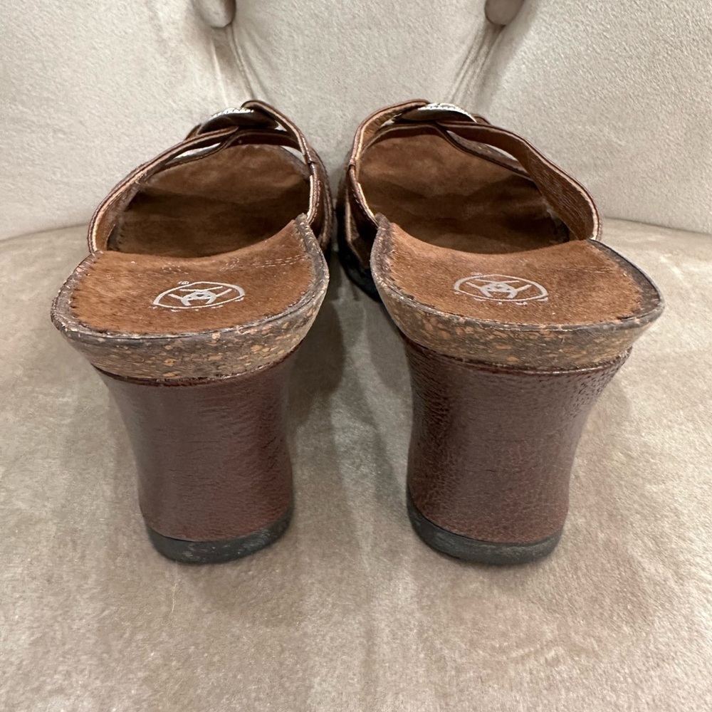 Ariat Ember Women’s 8 Brown Leather Slip On Open Toe Wedge Sandals 20903 New - Picture 3 of 5